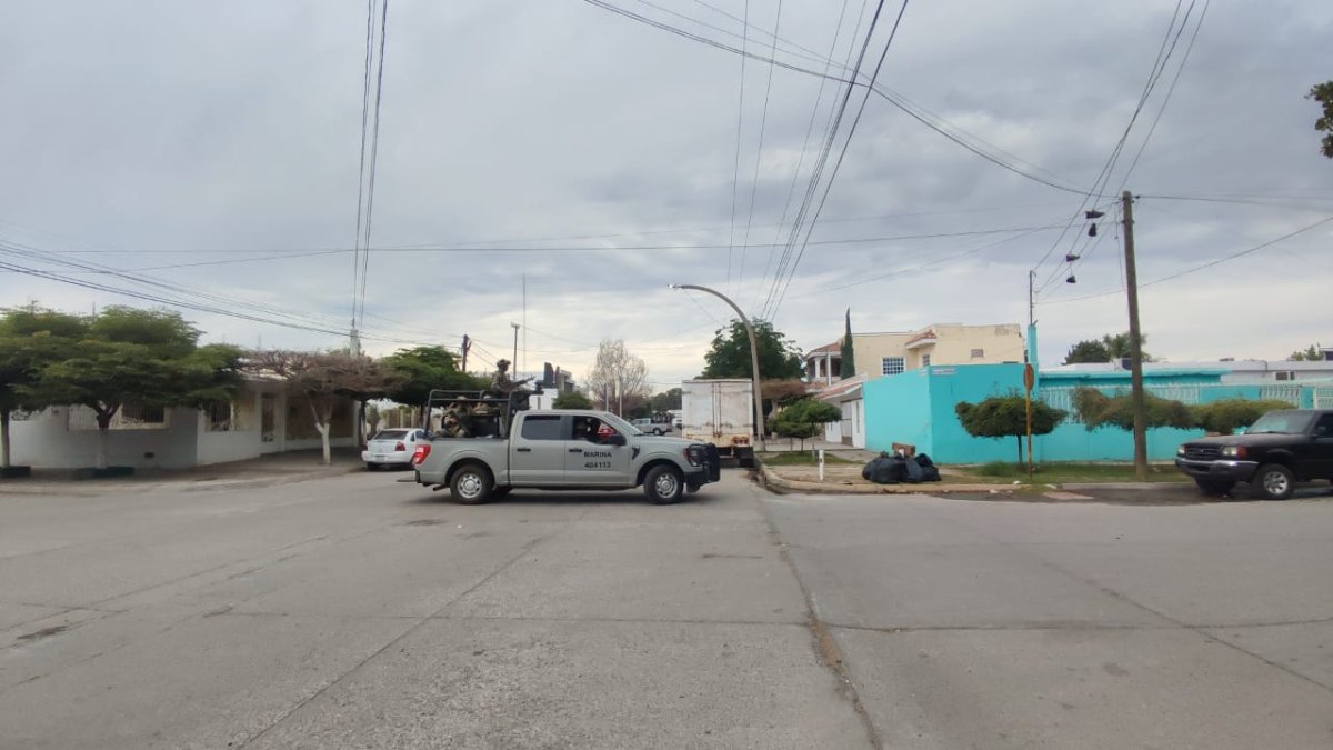 Marina y FGR realizan cateos en diferentes domicilios de la ciudad de Los Mochis