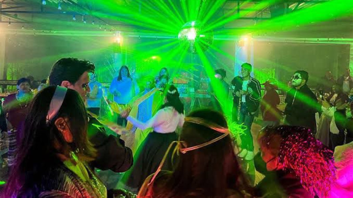¿Viaje por el tiempo en Mazatlán? Expo Canaco 2024 te trae su Fiesta Retro 70’s 80’ y 90’s este domingo