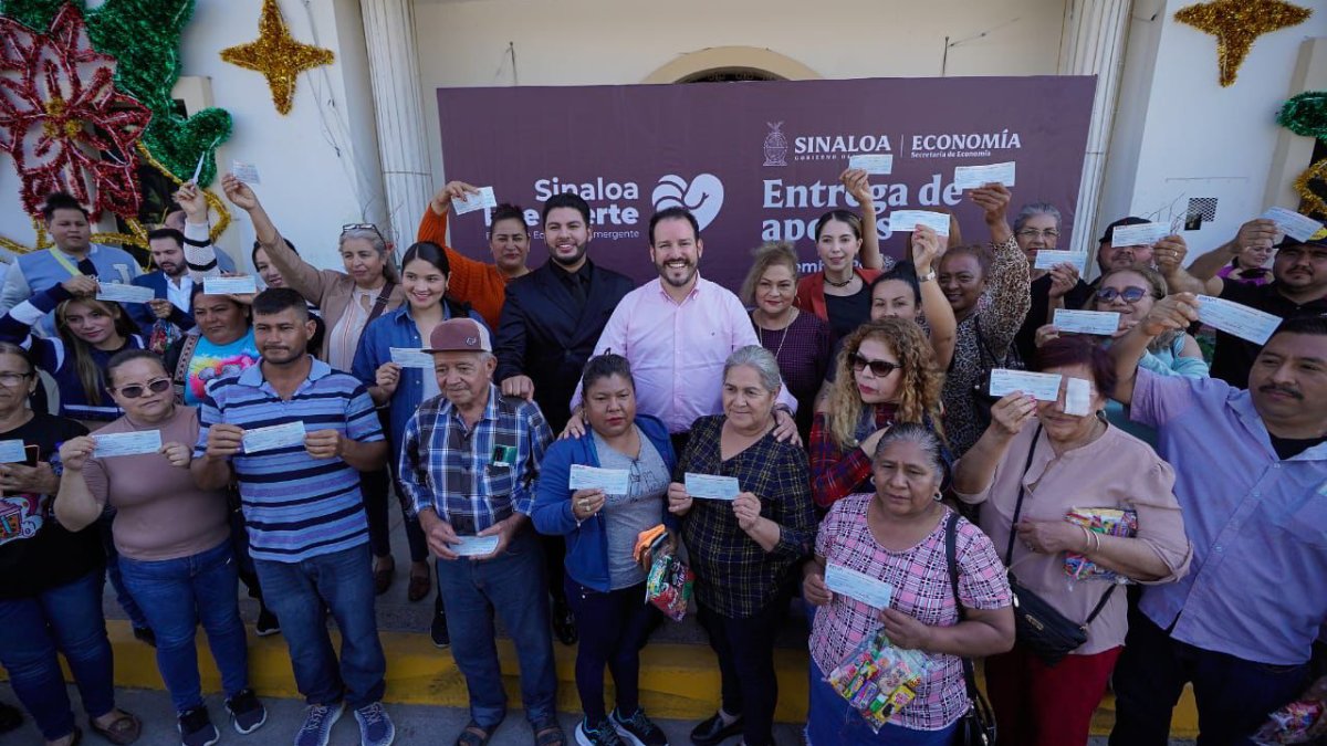 Gobierno del Estado realiza entrega de apoyos económicos a comerciantes de Elota y Eldorado