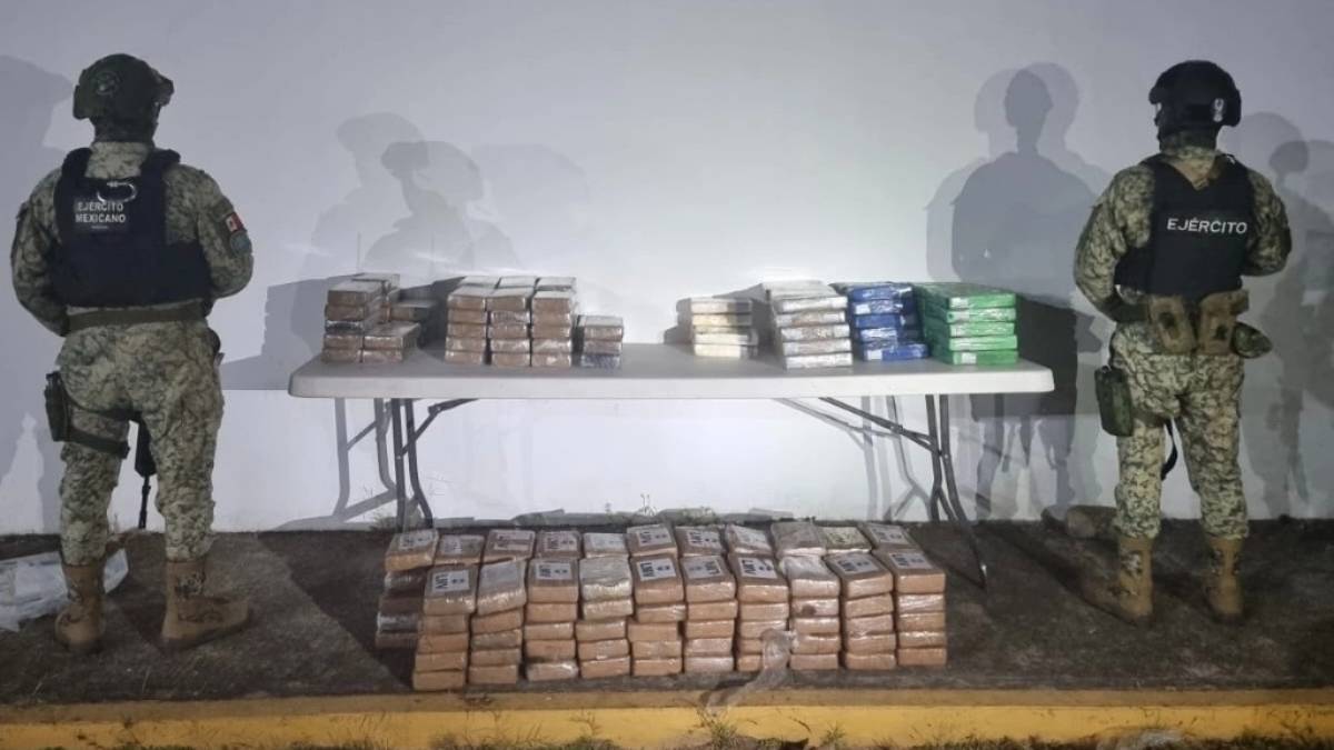 Chiapas: Defensa confisca 250 paquetes de cocaína en Huixtla