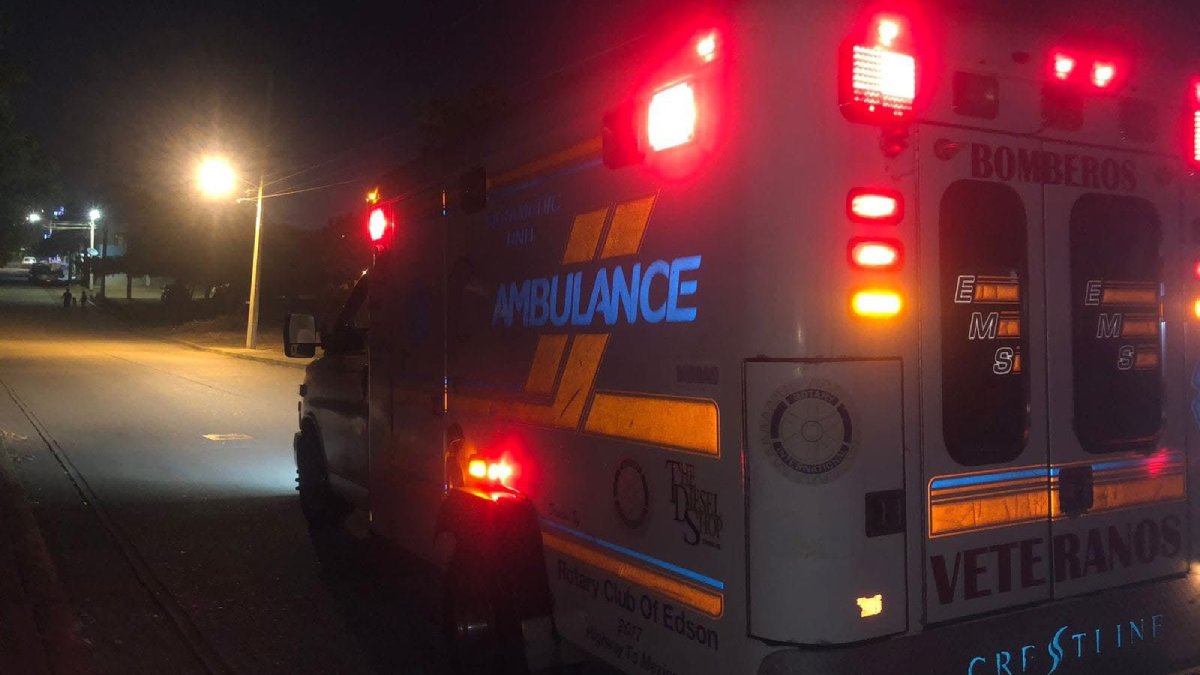 Regresaba a su casa y terminó en el hospital tras accidente en Urías, Mazatlán