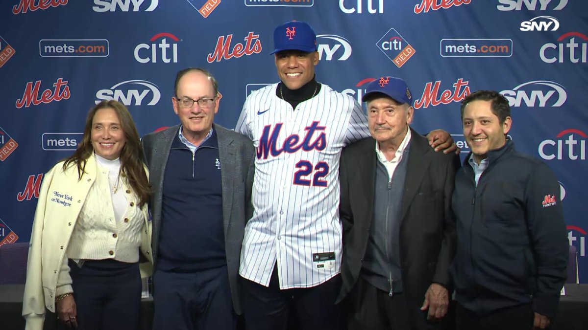 Juan Soto es presentado oficialmente por los Mets de Nueva York