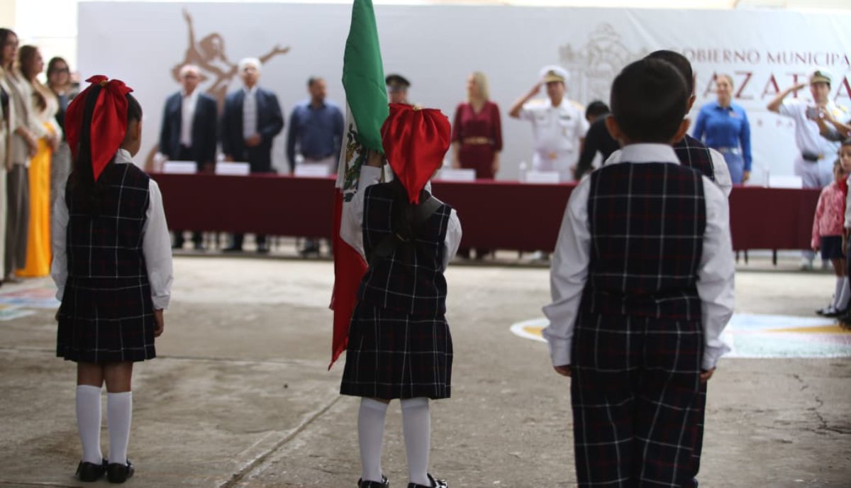 Culminan los Lunes Cívico del 2024 en Mazatlán en el Jardín de Niños Ángela C. de Izaguirre