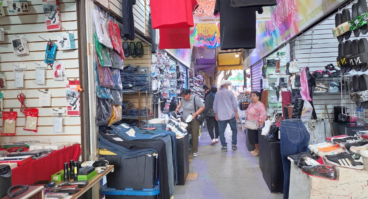 Confían comerciantes en extensión de horario en el mercado zona 030 de Los Mochis