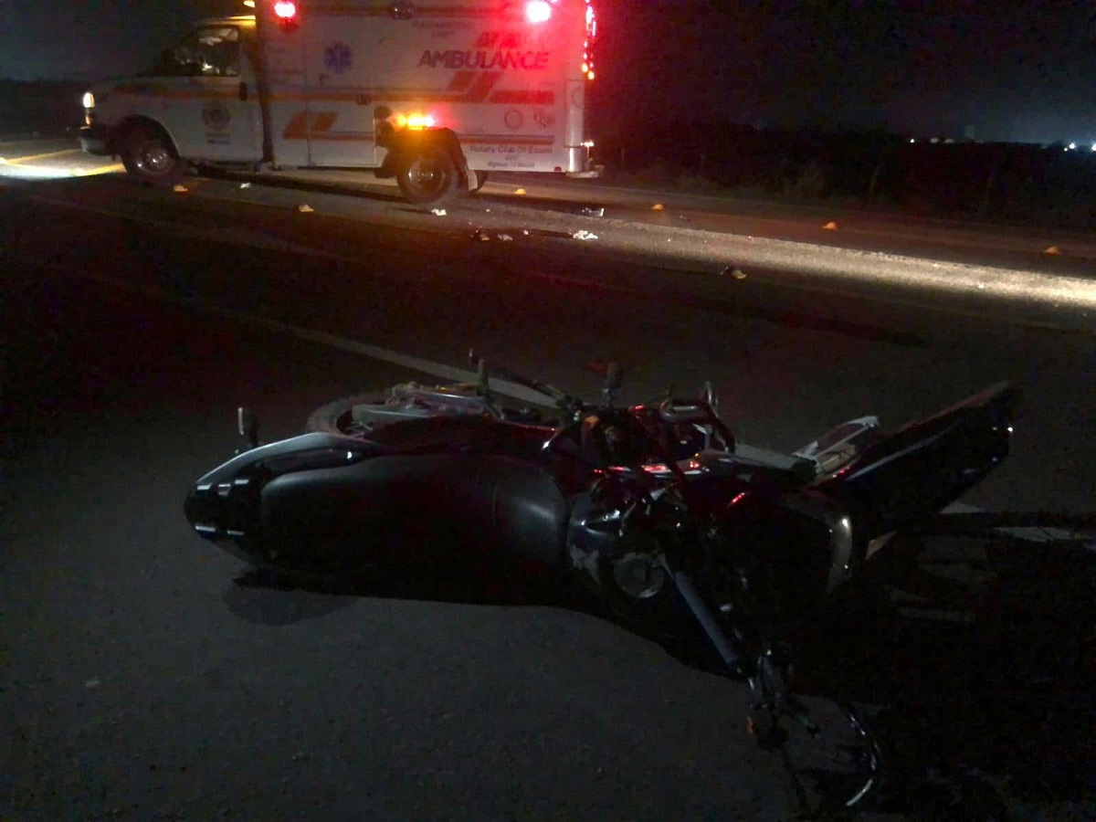 Motociclista derrapa en carretera al sur termina hospitalizado en Mazatlán