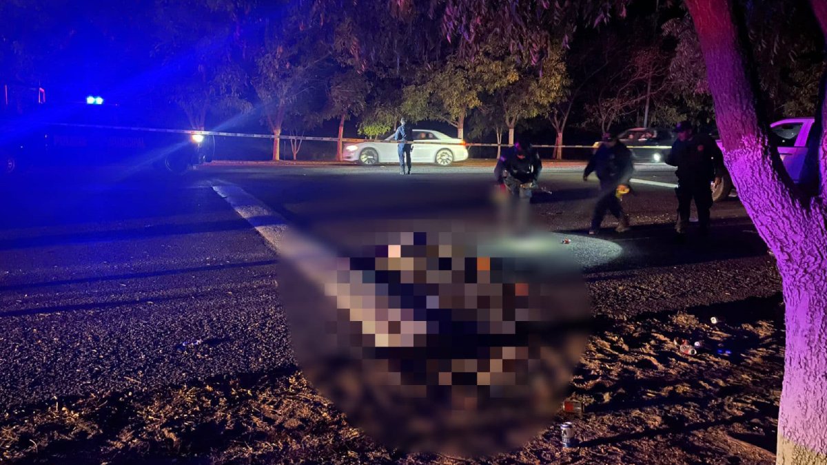 Sin vida y con impactos de bala es localizado un hombre en el arco de la entrada de Choix