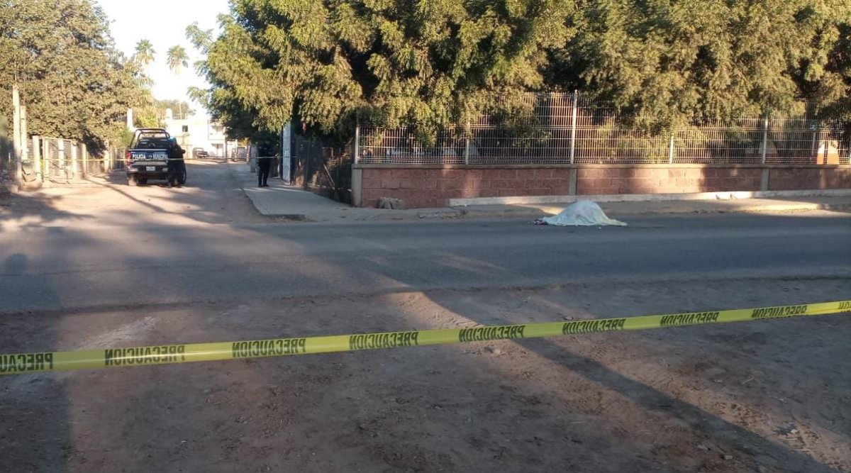 Mujer pierde la vida al ser atropellada por un vehículo en Las Moras, Guasave