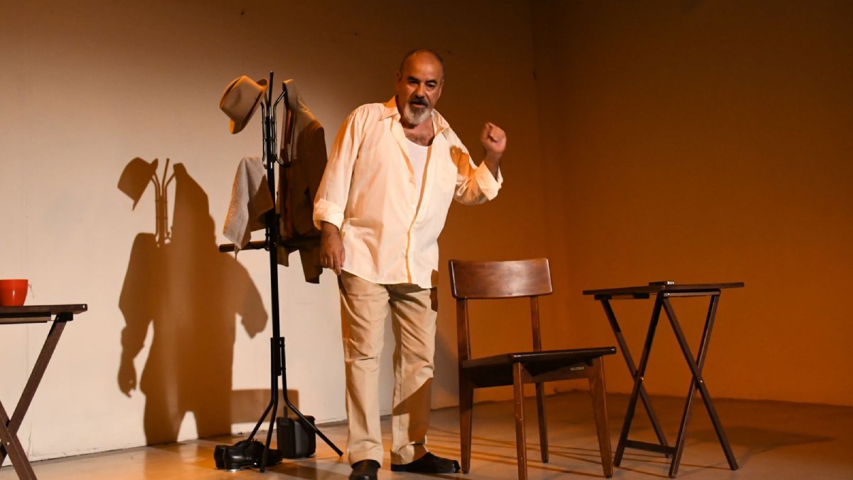 ‘La oscuridad que se tragó a los amantes’: una noche de teatro que conmueve y reflexiona a Mazatlán