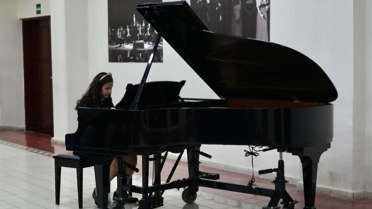 Estudiantes del CMA brillan en recital de piano en el Museo de la Música de Mazatlán