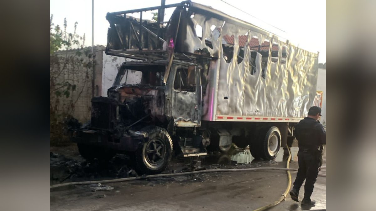 Se registra un incendio de tráiler en la colonia Francisco Villa, en Mazatlán