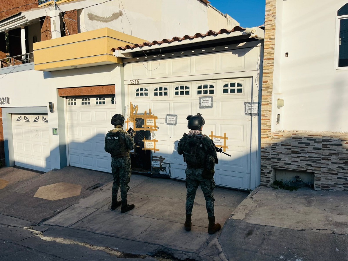 Asegura Semar siete vehículos, uno blindado, cargamento y equipo táctico en Mazatlán