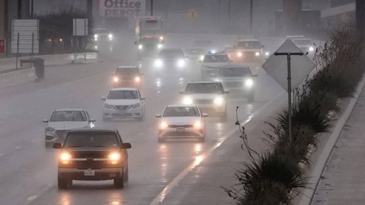 Tormentas en Texas causan retraso de 90 vuelos en aeropuertos