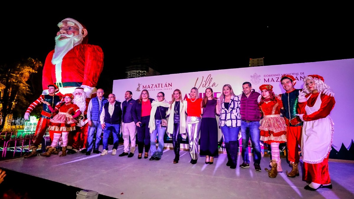 Ensamble de Jazz del CMA inicia temporada navideña con concierto en la Villa Navideña de Mazatlán