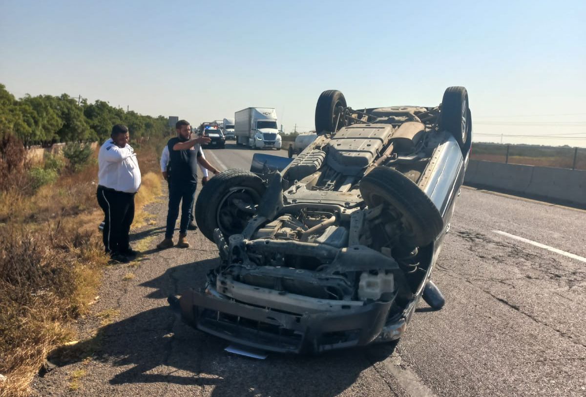 Tras volcadura en Guasave, un hombre salió ileso de manera milagrosa