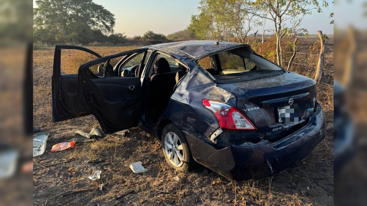 Una aparatosa volcadura en la autopista Tepic-Villa Unión deja a una persona lesionada