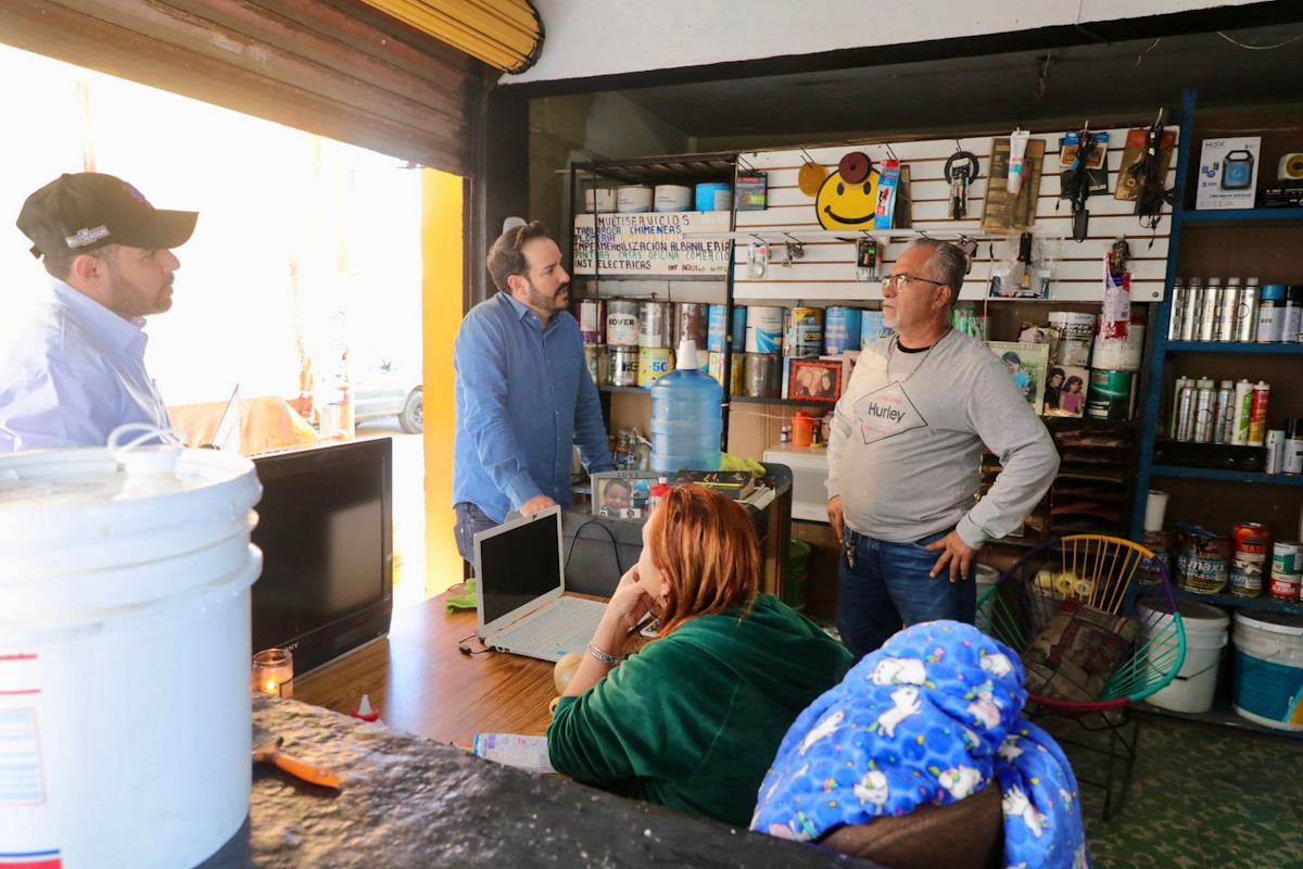 Se preparan los apoyos y créditos a negocios y comercios de Avenida Insurgentes en Mazatlán