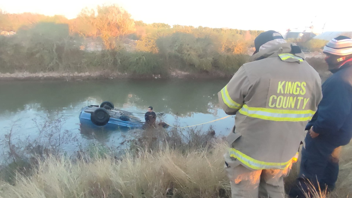 Hombre pierde la vida tras caer al canal Lateral 18 en Los Mochis