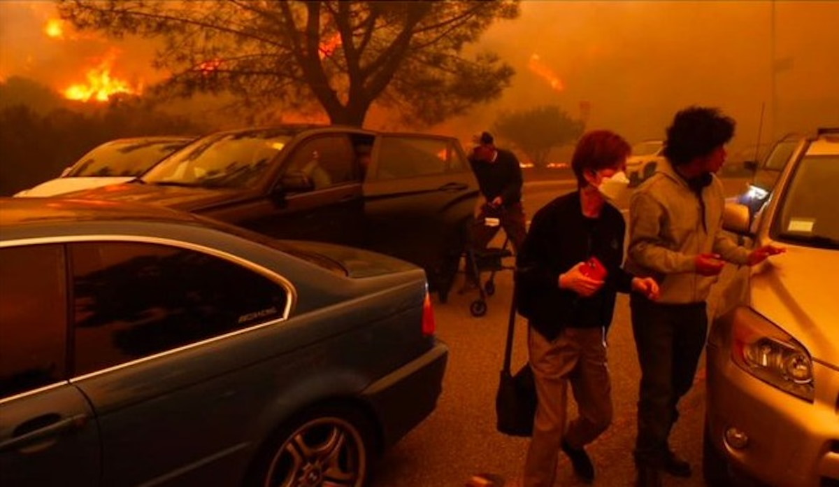 Los Ángeles | Incendios en propagación ya dejaron como saldo dos personas fallecidas