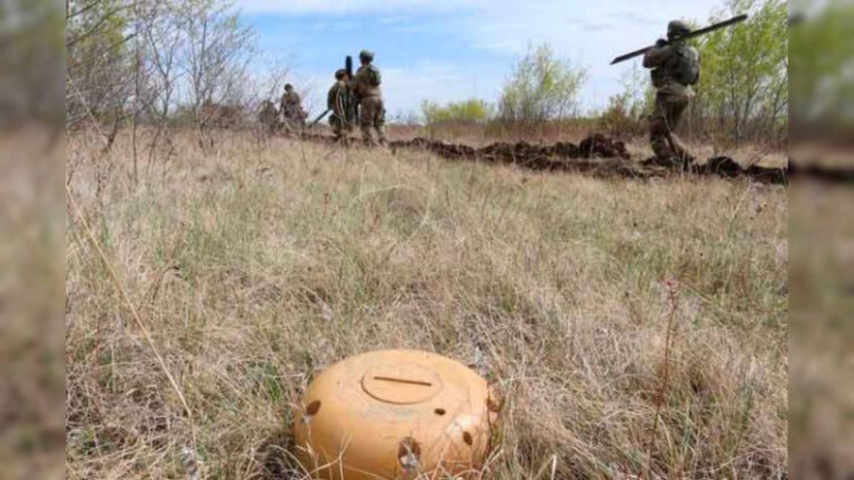 Maestro rural pierde la vida en explosión de mina terrestre en Michoacán