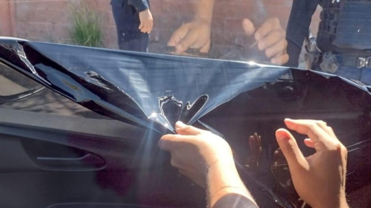 Se han retirado más de 300 polarizados no permitidos y cortinas de camiones urbanos: DVyT