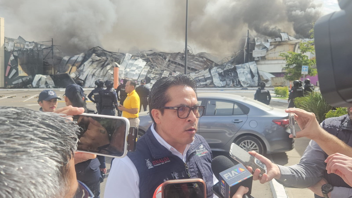 ‘Origen y causa no lo sabemos, estamos apagando el fuego’: Protección Civil