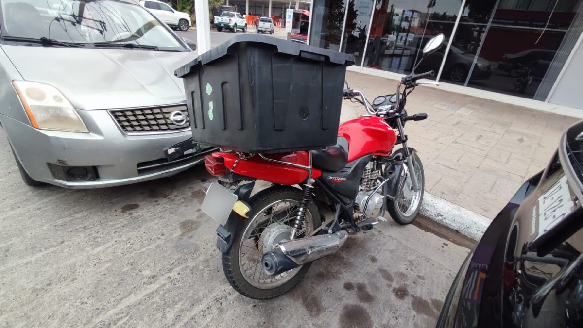 Motociclista ingresa a hospital de Los Mochis tras sufrir accidente por alcance