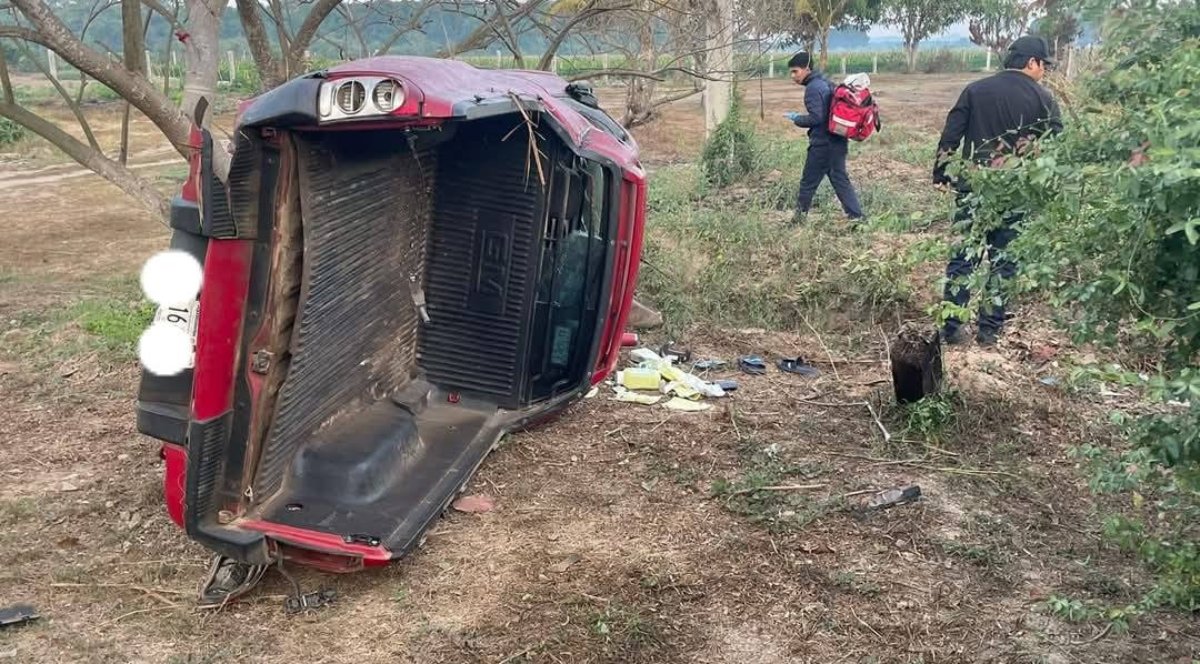 Accidente en Villa Unión, deja un lesionado grave y cuantiosos daños materiales