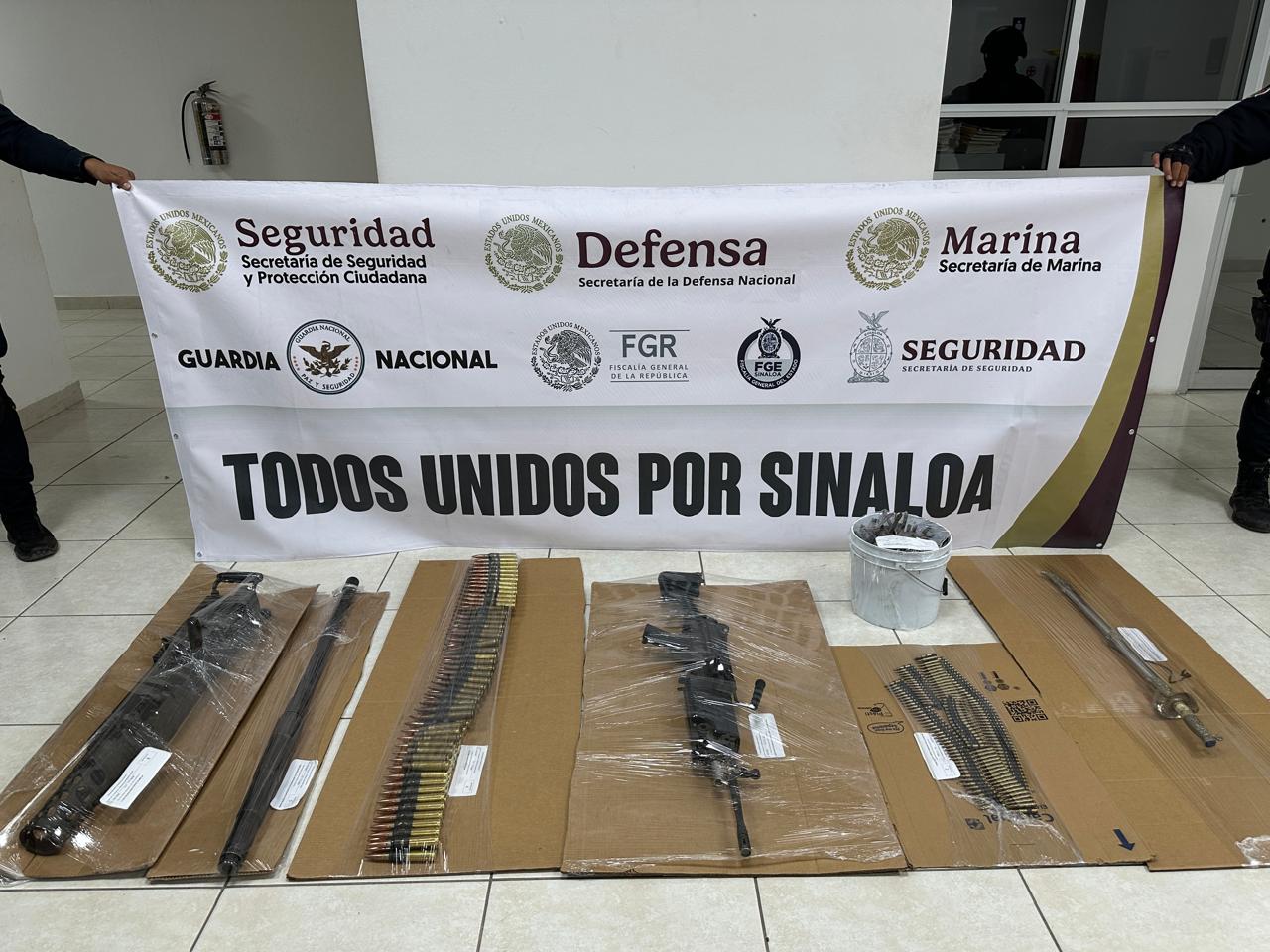 Katana asegurada con Barret Calibre 50 en Zapotillo, Mocorito, tenía manchas de sangre