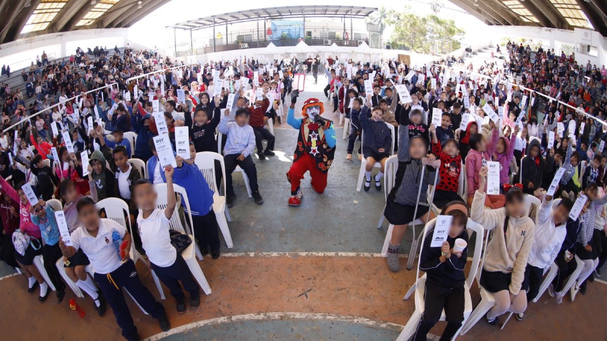 Arranca entrega de becas PROBEC a estudiantes de primaria en Mazatlán