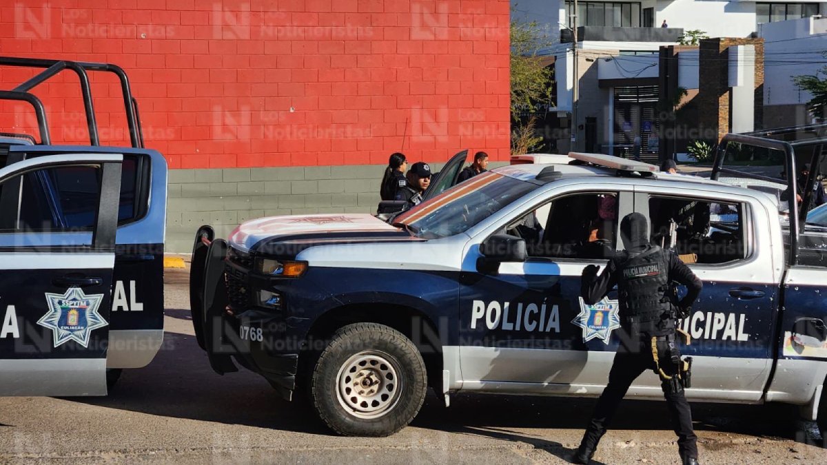 Dos municipales fallecidos, uno herido y una mujer lesionada como daño colateral en ataque frente a Parque 87