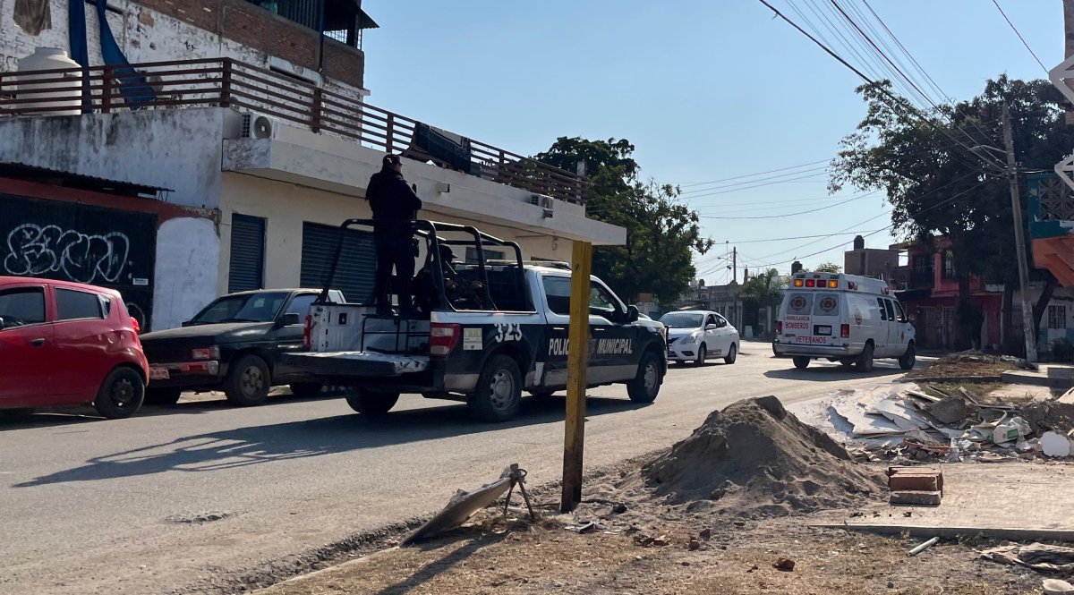 Sujeto resulta gravemente herido tras ataque a balazos en la Ramón F. Iturbe en Mazatlán