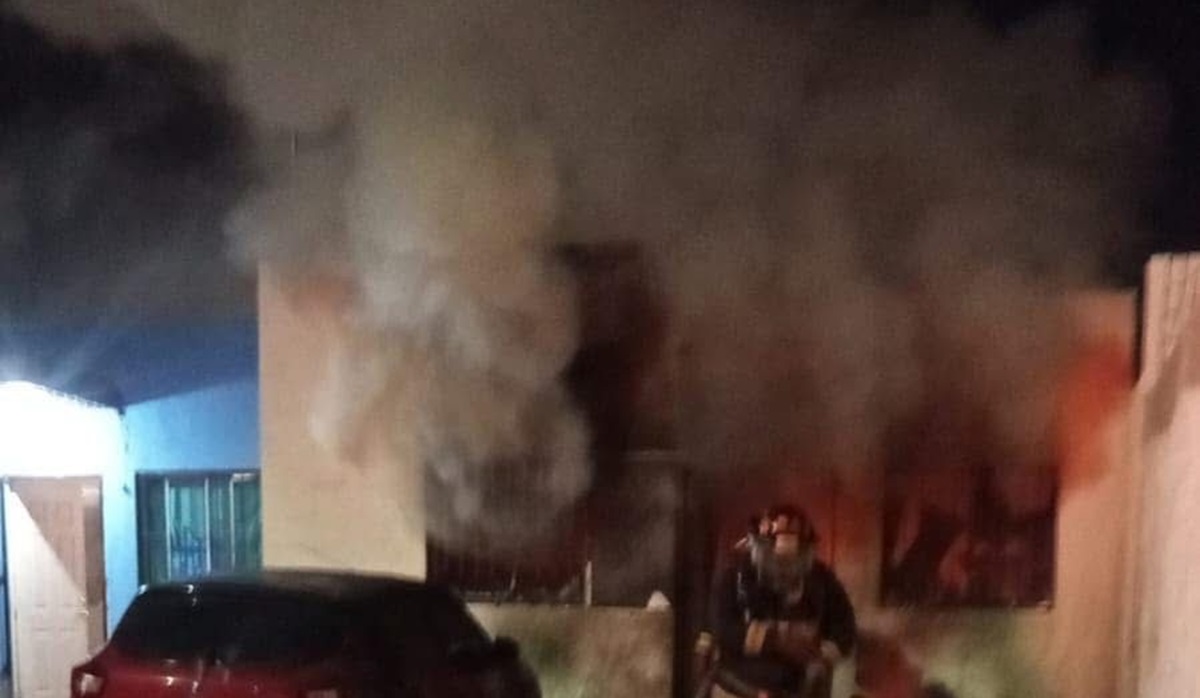 Ataque armado culmina en incendio de vivienda en colonia Las Flores, en Mazatlán