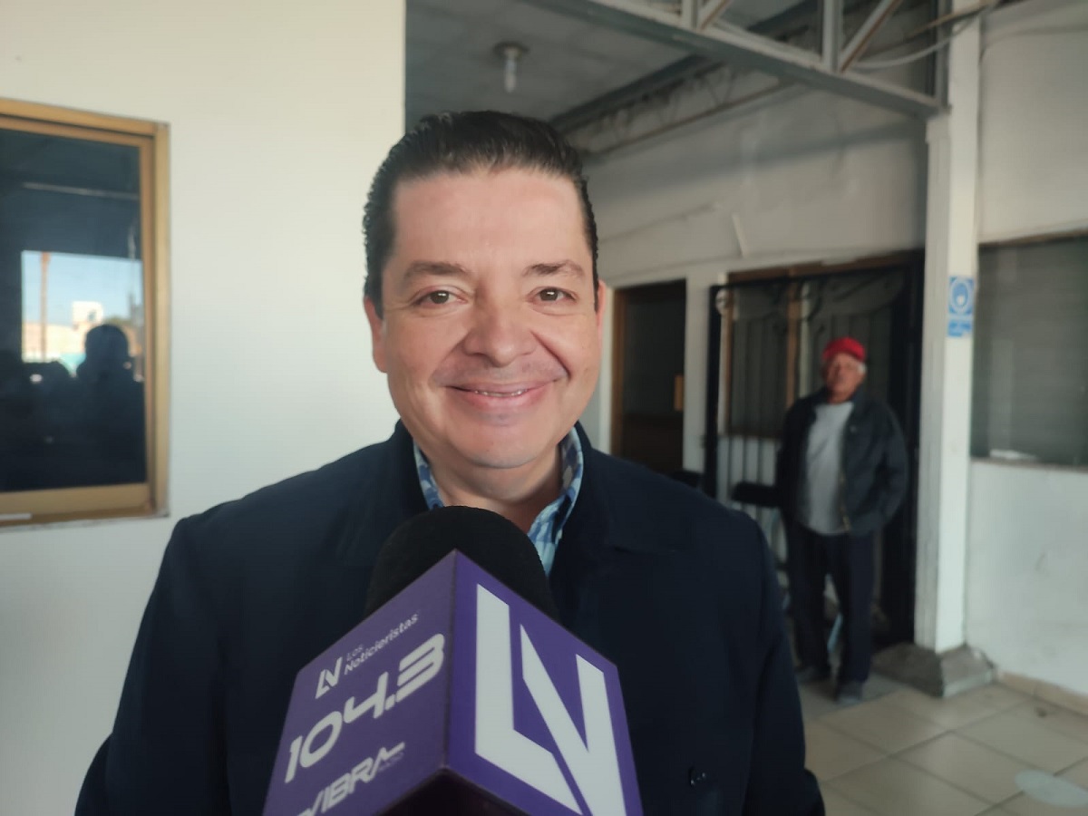 Esto dice Servicios Públicos sobre las lámparas encendidas durante el día en Ahome