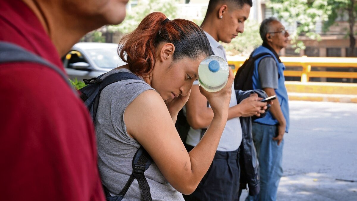 ¡Se resiste! Ola de calor mantendrá a Sinaloa entre los 40 y 45 grados un día más