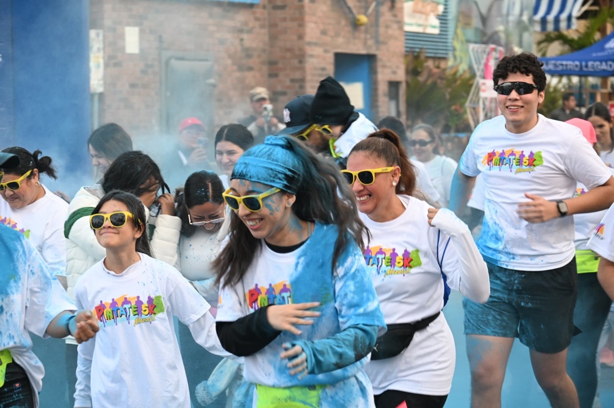 Mazatlán vibra a todo color con la Carrera Píntate 5K TV Azteca-Mazatún 2025