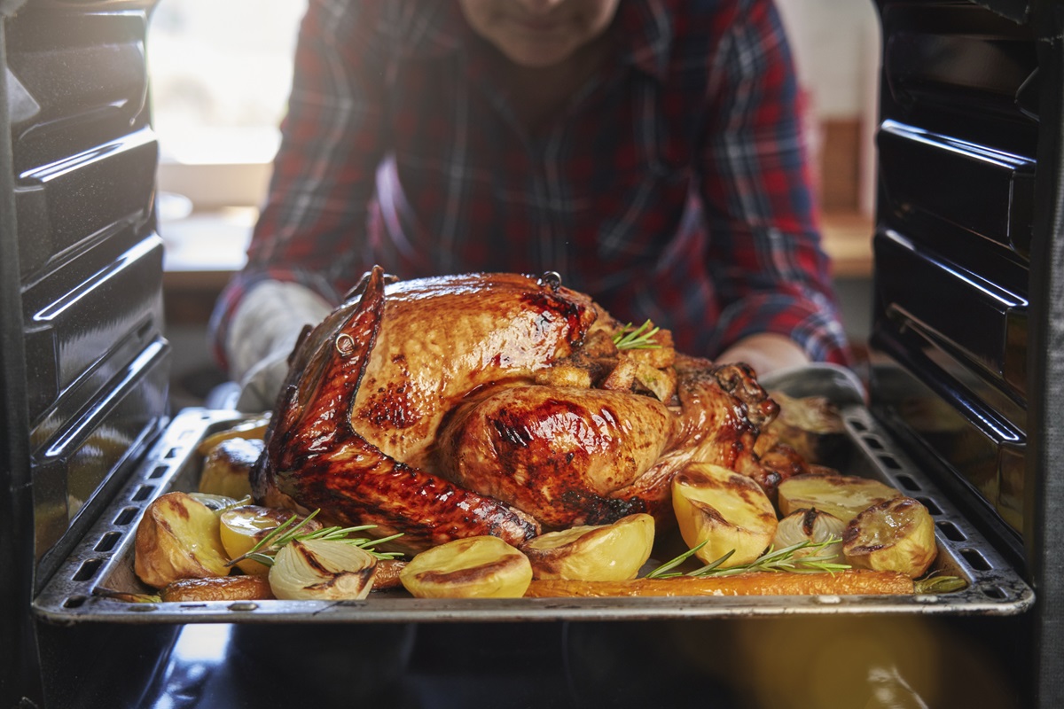 ¿Cómo quedó el horno después de las cenas decembrinas? Opciones caseras para facilitar su limpieza