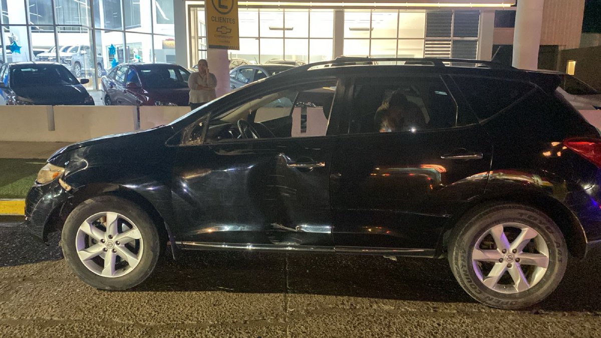 Conductora de vagoneta arrolla a tres adolescentes en avenida Independencia de Los Mochis