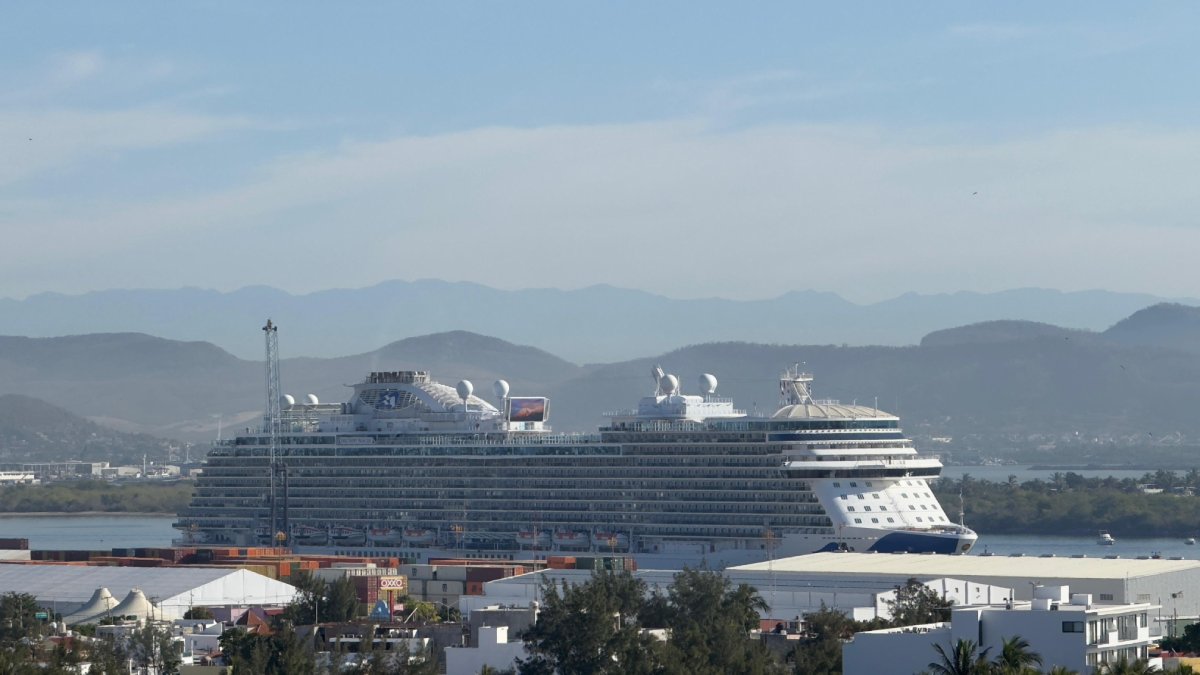 Por tercera ocasión, arriba a Mazatlán el crucero Discovery Princess con 5 mil personas a bordo