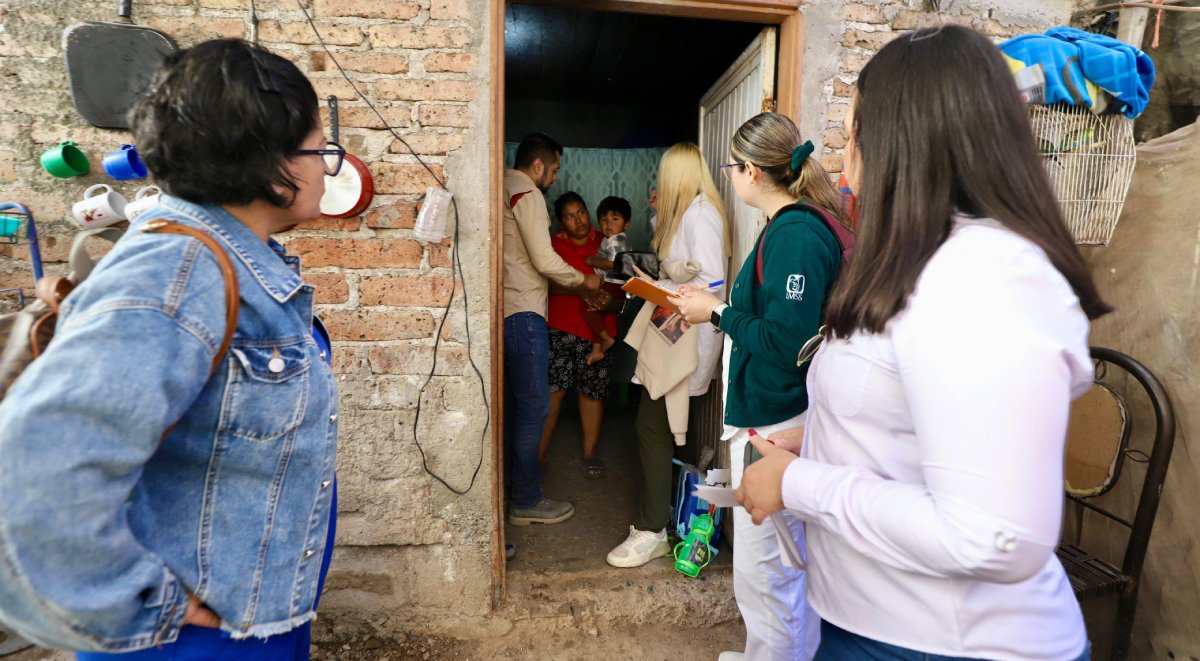 Seis niños hospitalizados, el saldo de barrido en cuarterías de Juan José Ríos y Cortines, Guasave