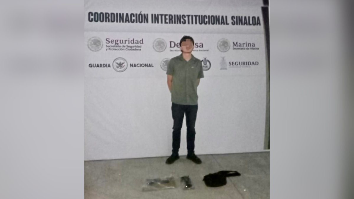 En posesión de un arma 9 mm y cargadores, detienen al conductor de un automóvil en Culiacán