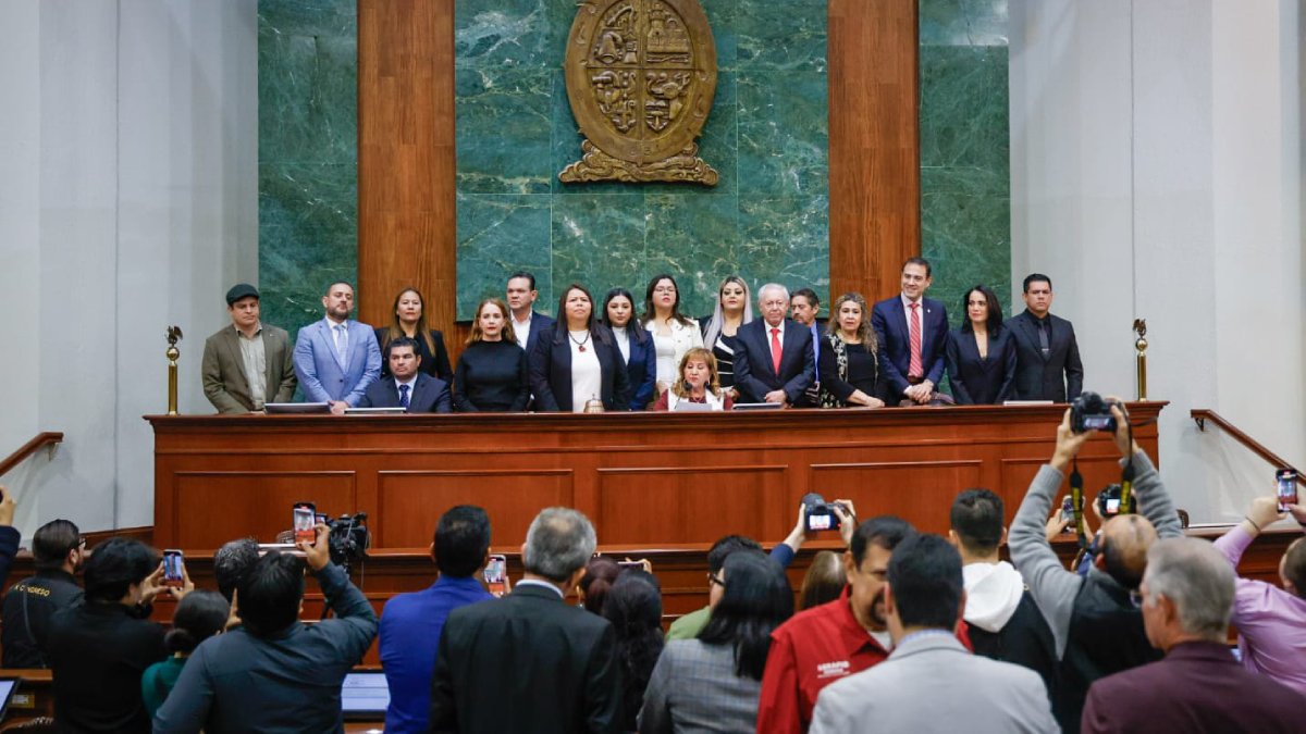 Clausuran primer periodo ordinario del Congreso; eligen a Diputación Permanente