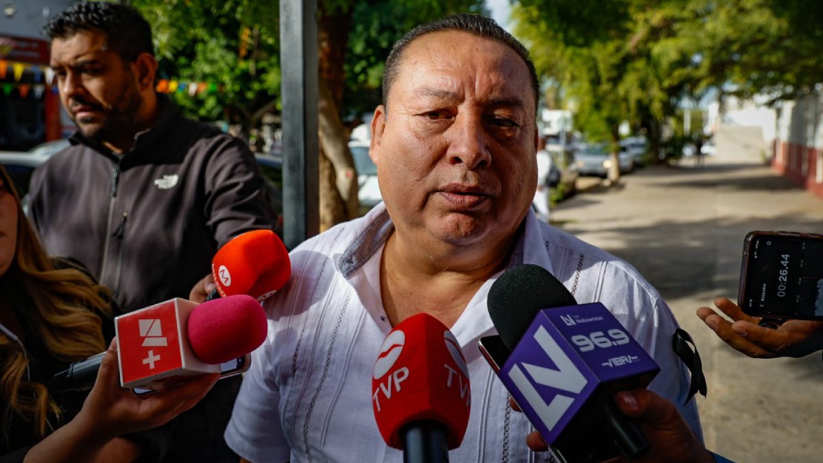 “Busquemos la paz desde cada hogar y desde cada escuela”; director tras homenaje a Alexander