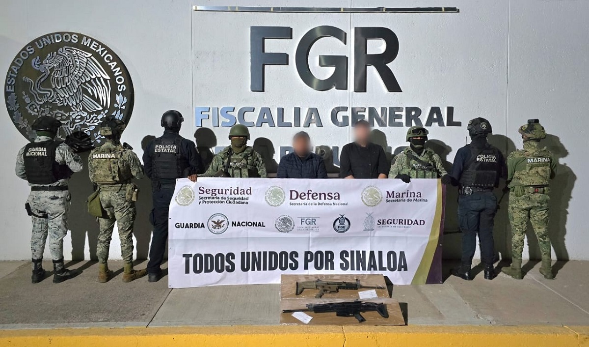 Detienen a dos civiles armados con fusiles SCAR en San Francisco, Culiacán