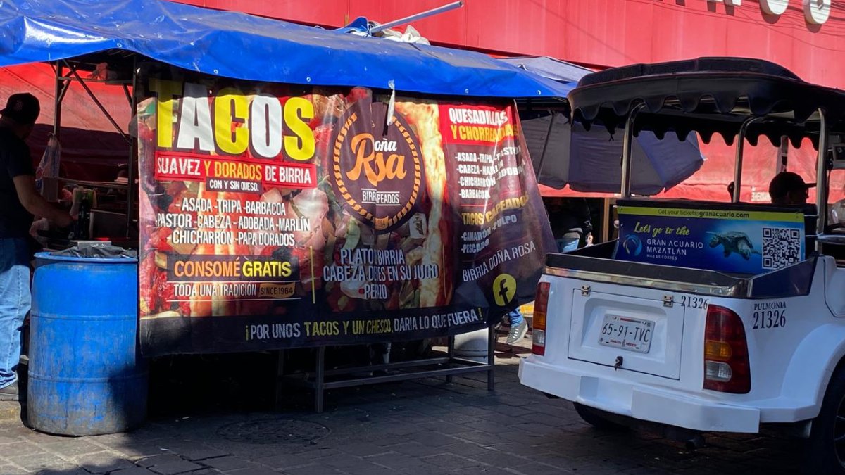 Taqueros de Mazatlán se solidarizan con bolsillo y ‘pausan’ incremento en precio de venta