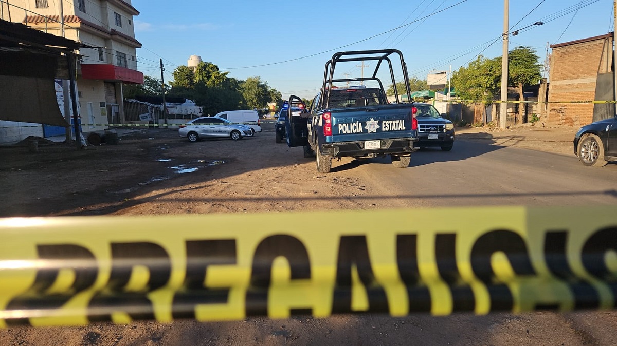 Ejecutado a balazos y con un mensaje encuentran a un hombre al oriente de Culiacán