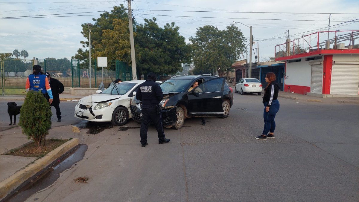 Accidente en el fraccionamiento Álamos Country en Los Mochis deja una mujer lesionada
