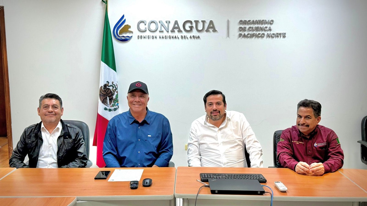 Gestiona Gildardo Leyva obras prioritarias para el municipio de El Fuerte