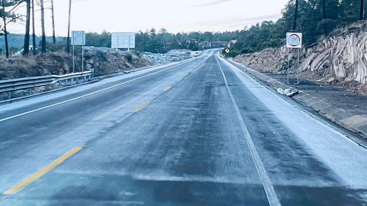 ¡Cuidado! Por bajas temperaturas ya hay hielo en carretera libre y autopista de la Mazatlán- Durango