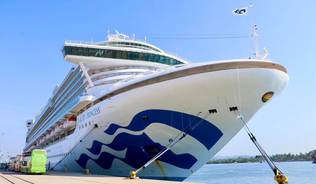 Tiene Mazatlán sábado de bonanza con el Ruby Princess que trajo cerca de 3 mil cruceristas