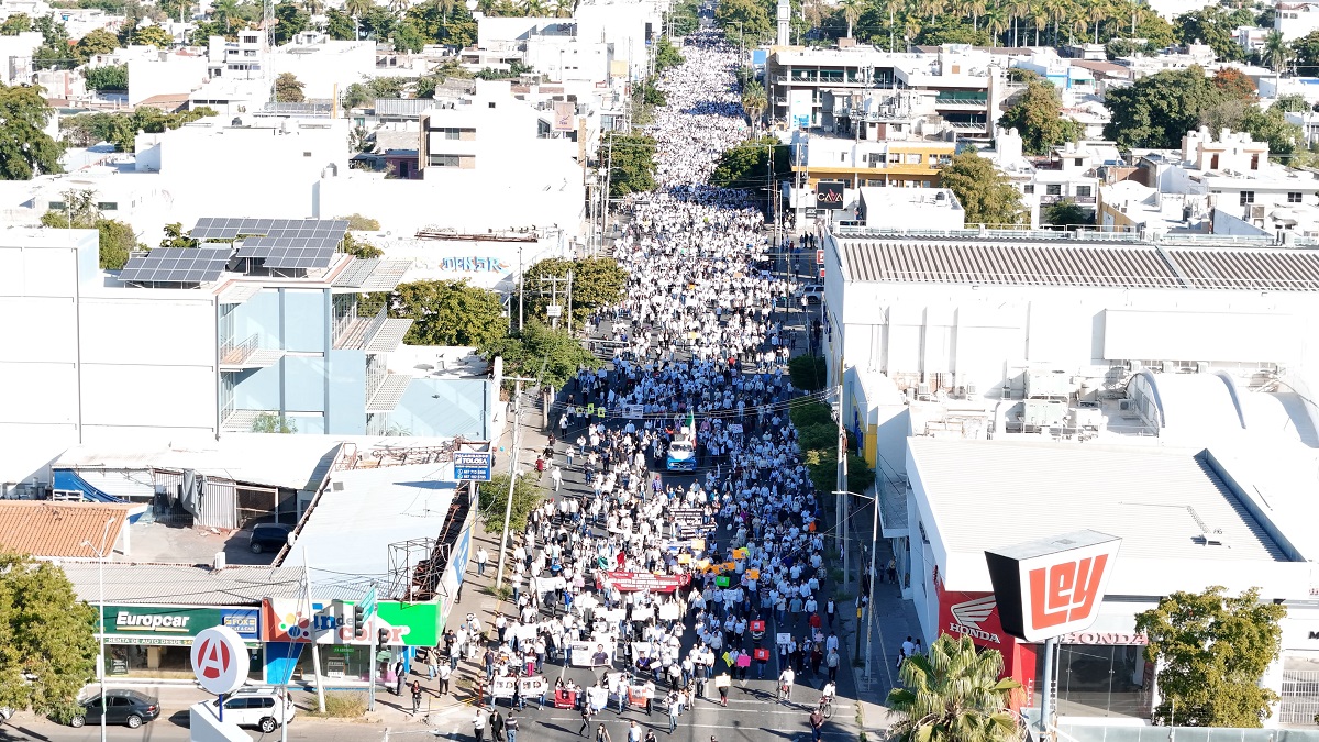“No tengo pensado renunciar, no hay razones”: Rocha tras manifestación en Culiacán